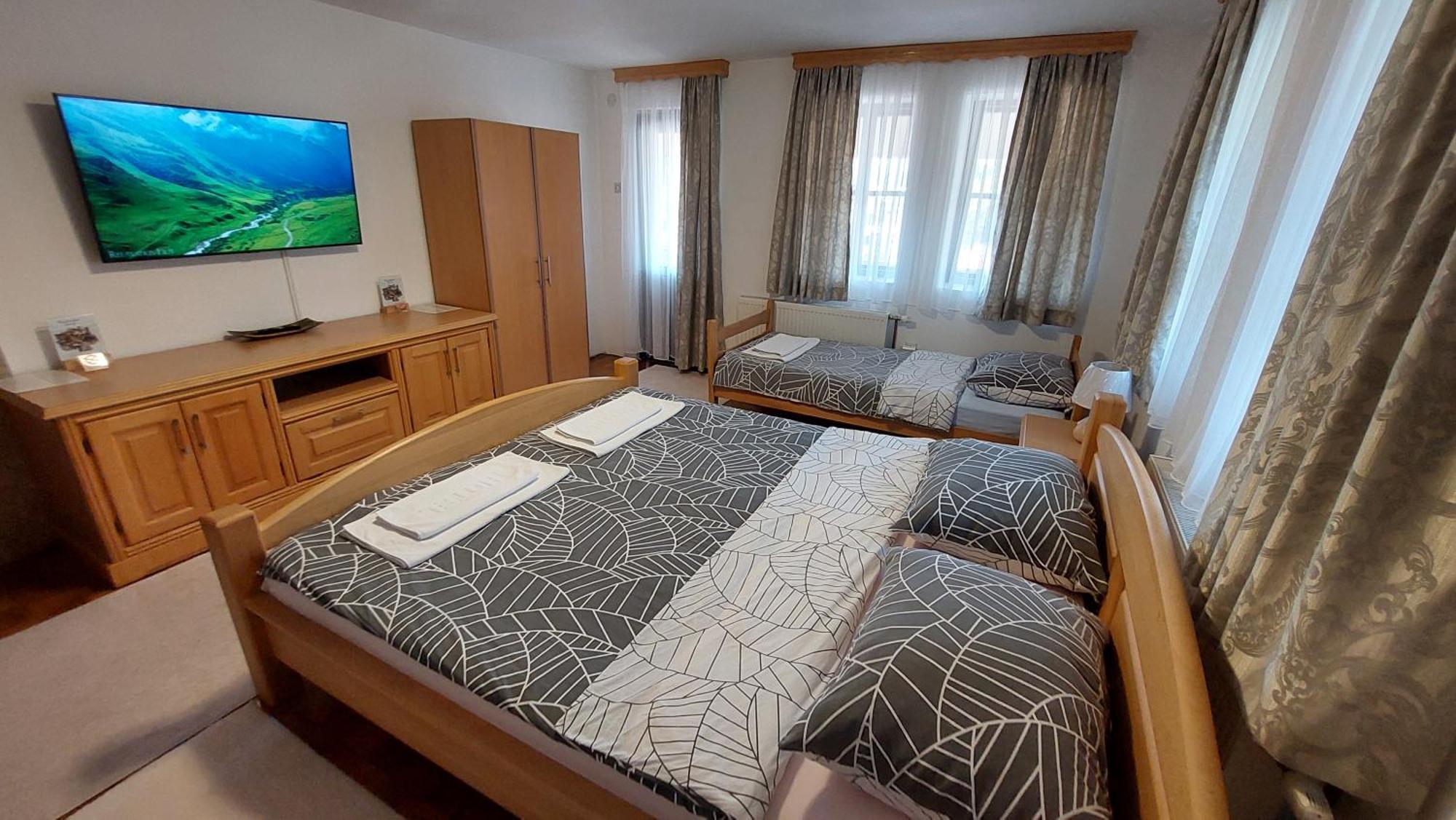 Panorama Travnik Aparthotel Bagian luar foto