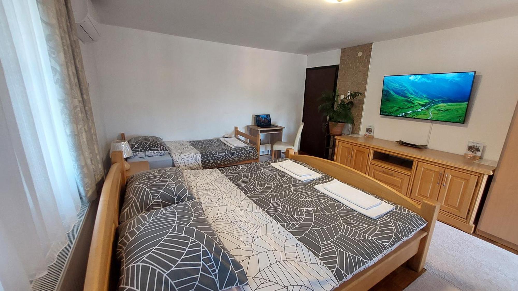 Panorama Travnik Aparthotel Bagian luar foto