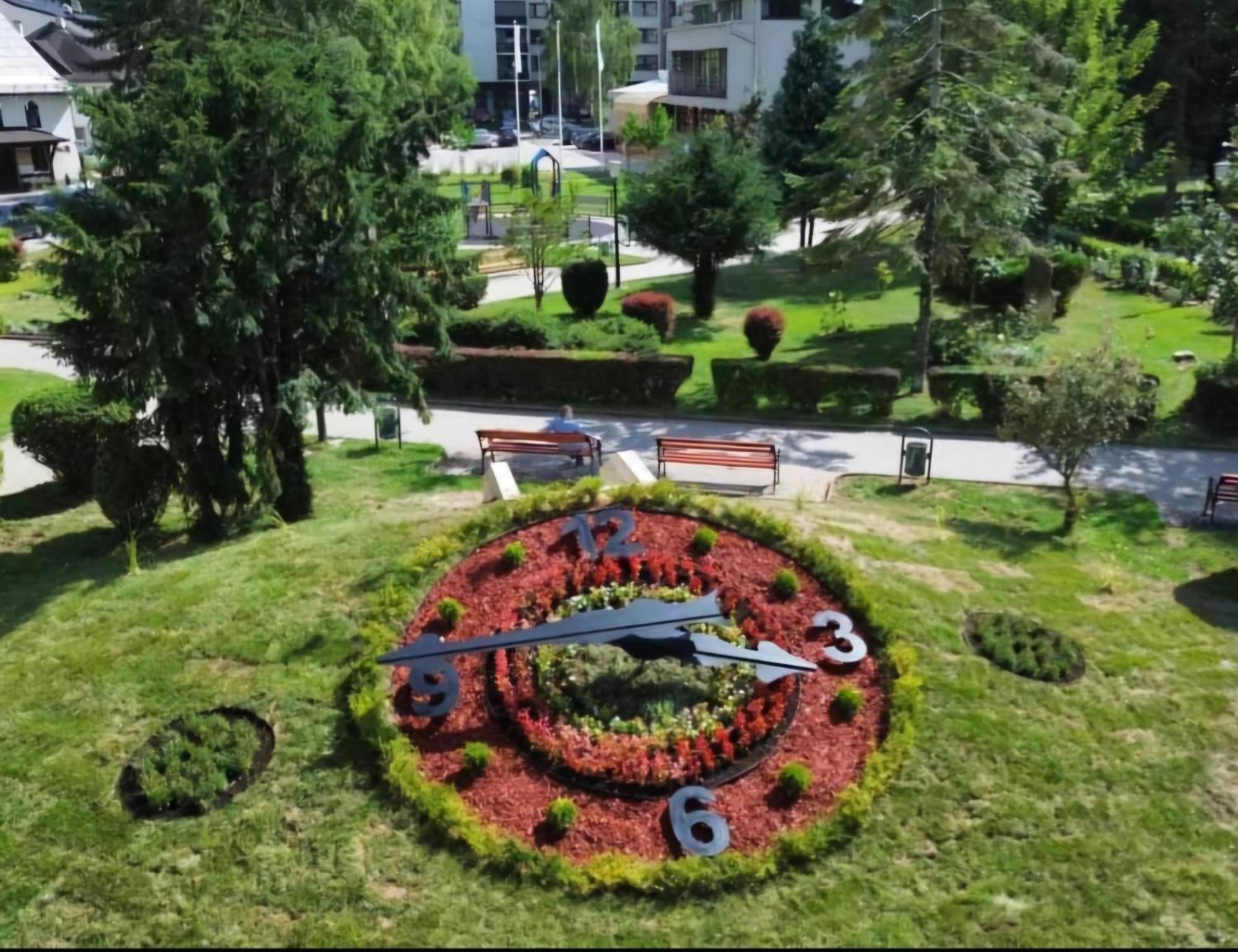 Panorama Travnik Aparthotel Bagian luar foto